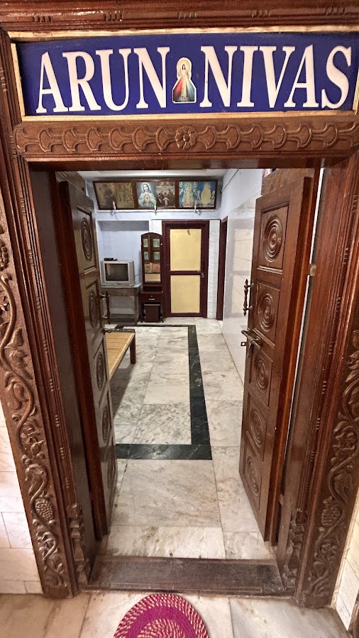 Arun Lodge Velankanni – Ariyanattu Street, Near the Shrine