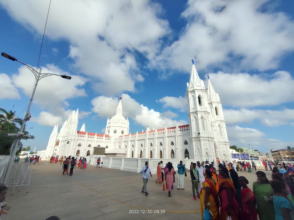 Grace Lodge Velankanni – Well-Reviewed Lodge Near the Shrine