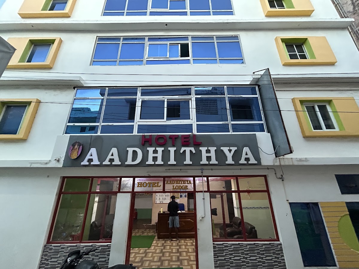 Hotel Holiday Inn Adhithya Velankanni – Sebasthiyar Nagar