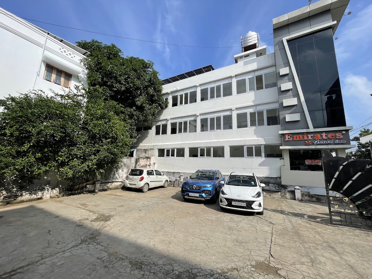 Hotel Queen Palace Lodge Velankanni – Budget Lodge, Check-in 2 PM