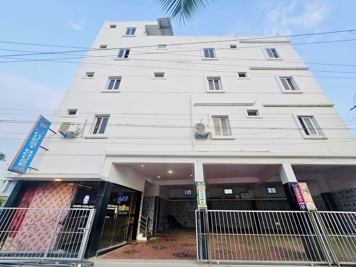 MJN Rest House Velankanni – Main Road, Budget
